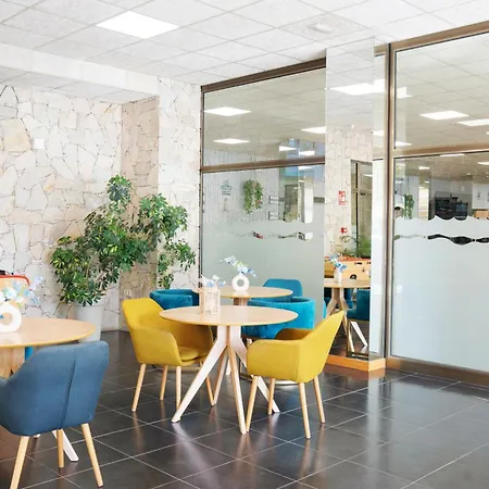 Aparthotel Ona