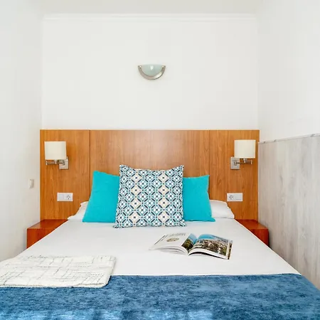 Aparthotel Ona 4*